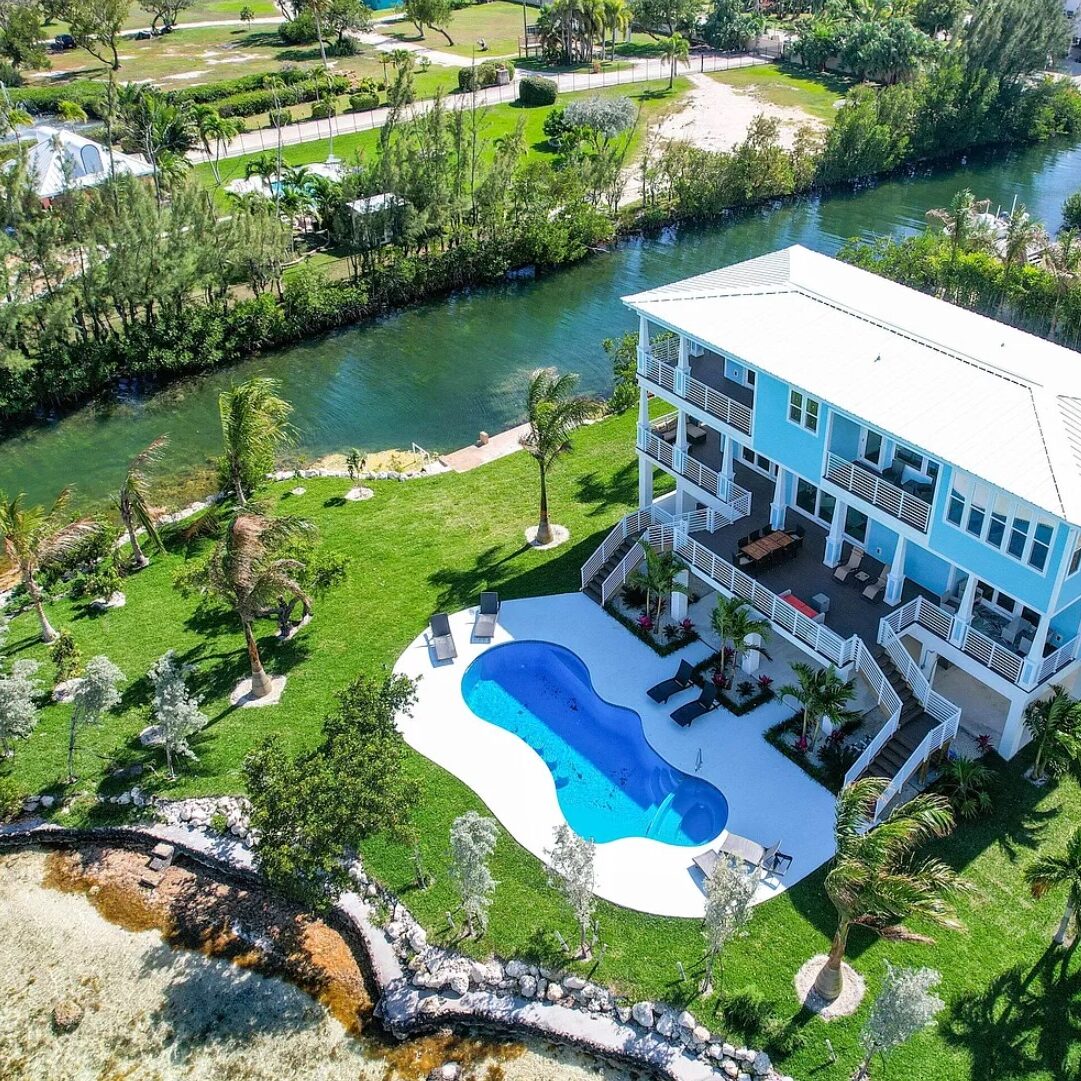 Over 2,500 sqft