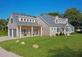 thumbnail_New England Cape Exterior Left